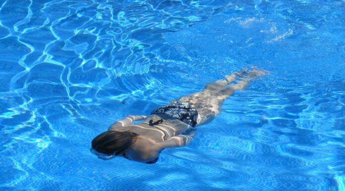 Înotul – cel mai bun şi mai complex antrenament!